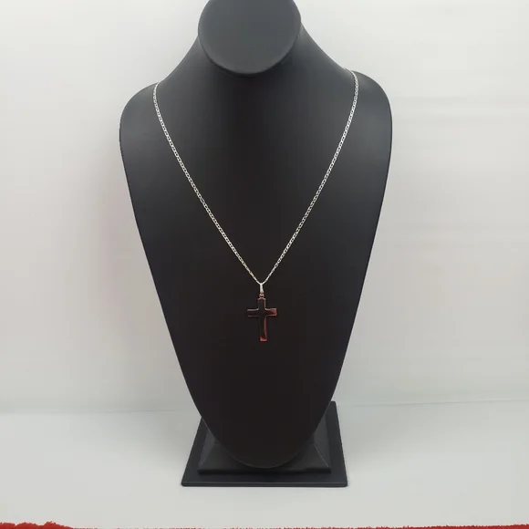 925 sterling silver cross pendant and 925 silver chain - Picture 12 of 13